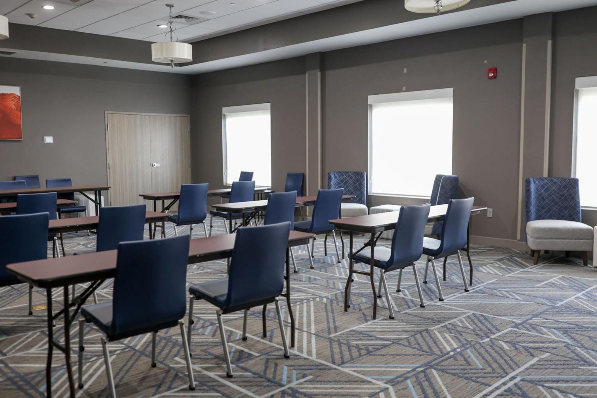 Holiday Inn Express & Suites Memphis Arpt Elvis Presley Blv By Ihg Extérieur photo