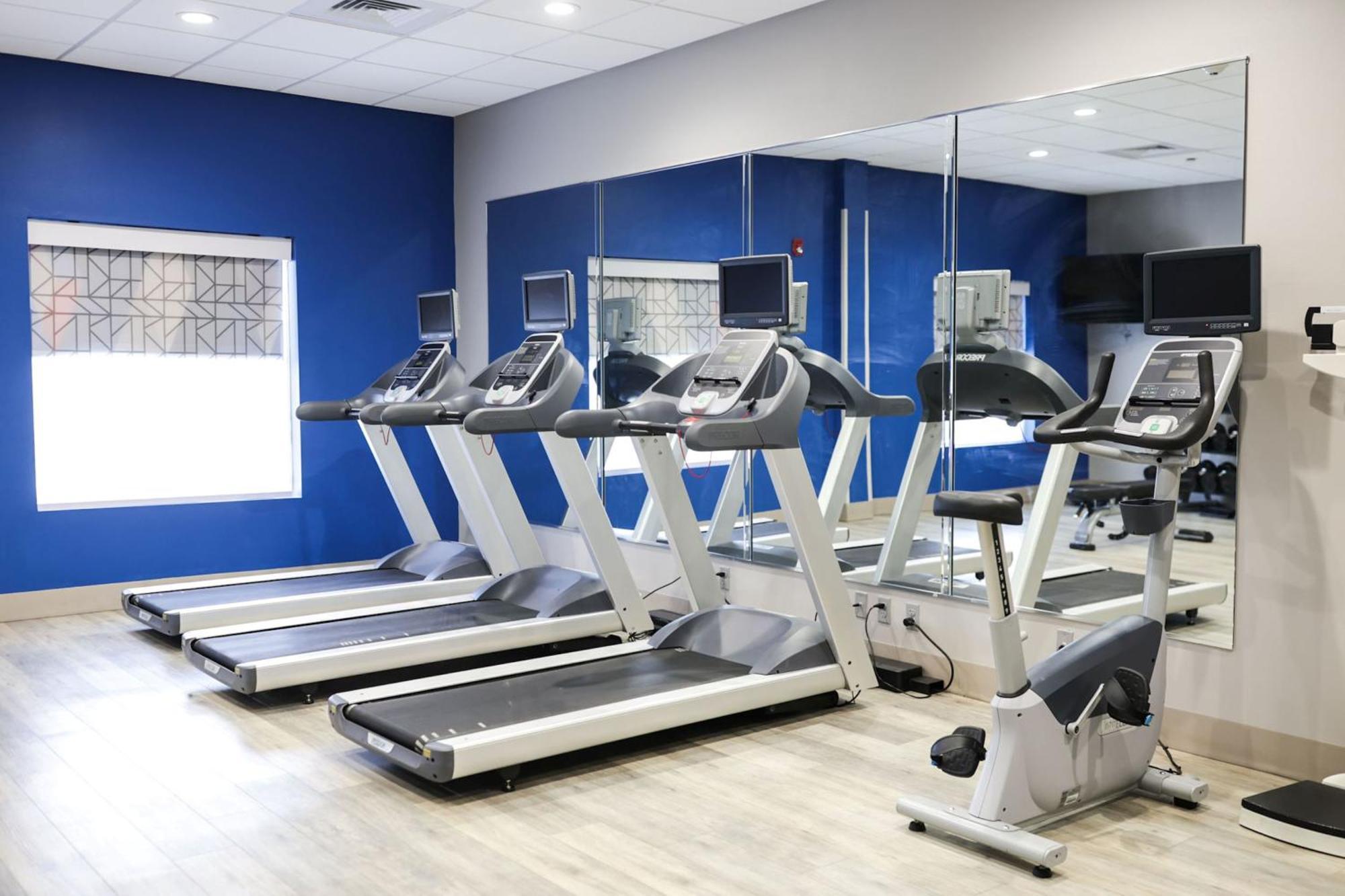 Holiday Inn Express & Suites Memphis Arpt Elvis Presley Blv By Ihg Extérieur photo